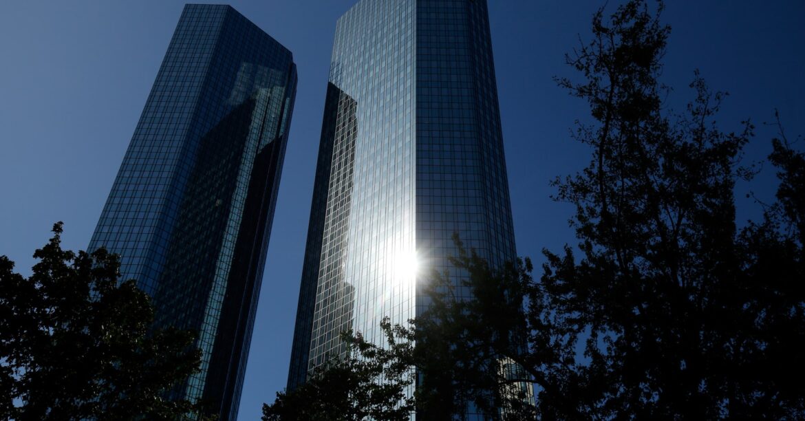 ドイツ銀、グローバル投資銀行部門で助言担当幹部の役割一部刷新 | ロイター ドイツ銀、グローバル投資銀行部門で助言担当幹部の役割一部刷新 | ロイター