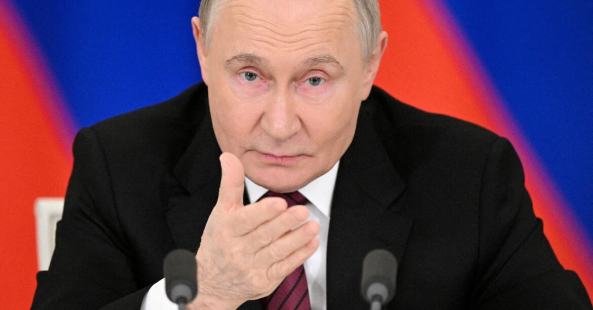 ロシア前運輸相が自殺、プーチン氏による解任直後　連邦捜査委が確認 | ロイター