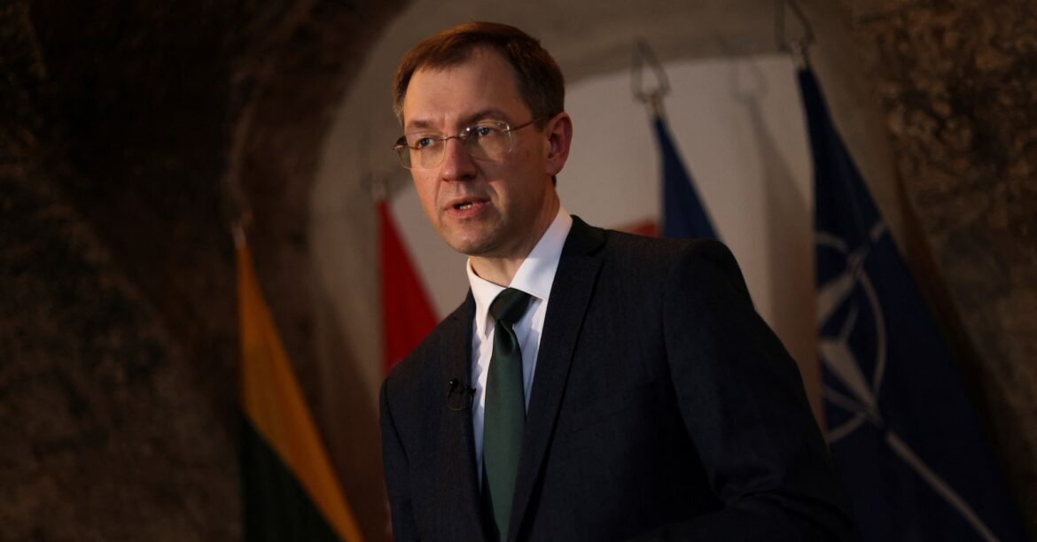 リトアニアとフィンランド、対人地雷生産へ　ウクライナにも供給 | ロイター