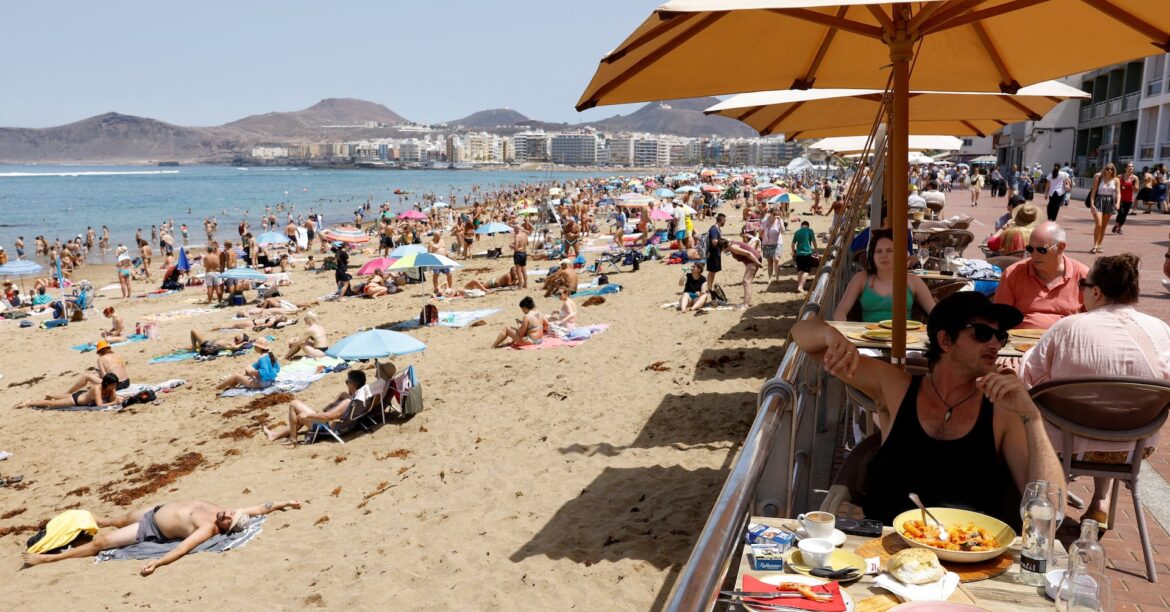 スペイン、今夏の観光売上高は鈍化見通し 客数は最高に=業界団体 | ロイター スペイン、今夏の観光売上高は鈍化見通し 客数は最高に=業界団体 | ロイター