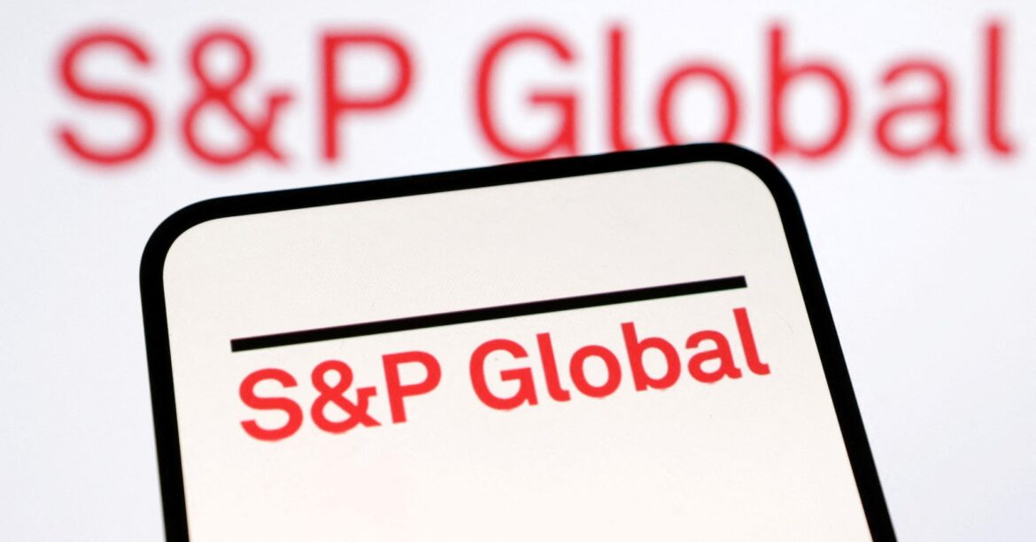 Ｓ＆Ｐ、日本製鉄をＢＢＢに格下げ　アウトルックはネガティブ | ロイター