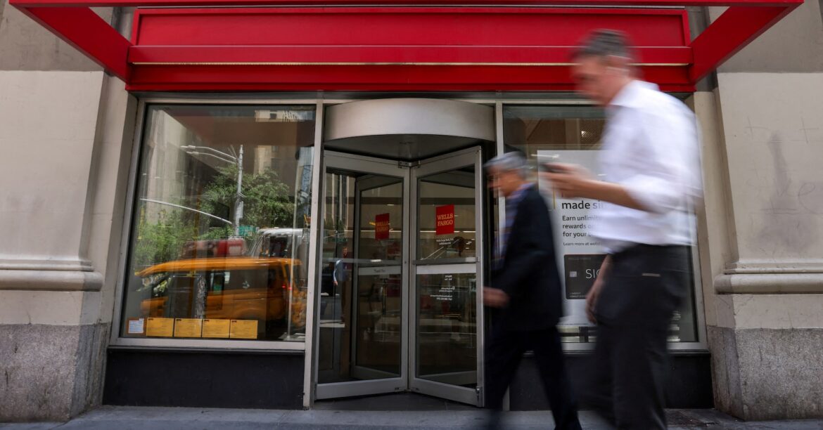 米ウェルズ・ファーゴ、中国への出張停止　従業員の出国禁止受け | ロイター