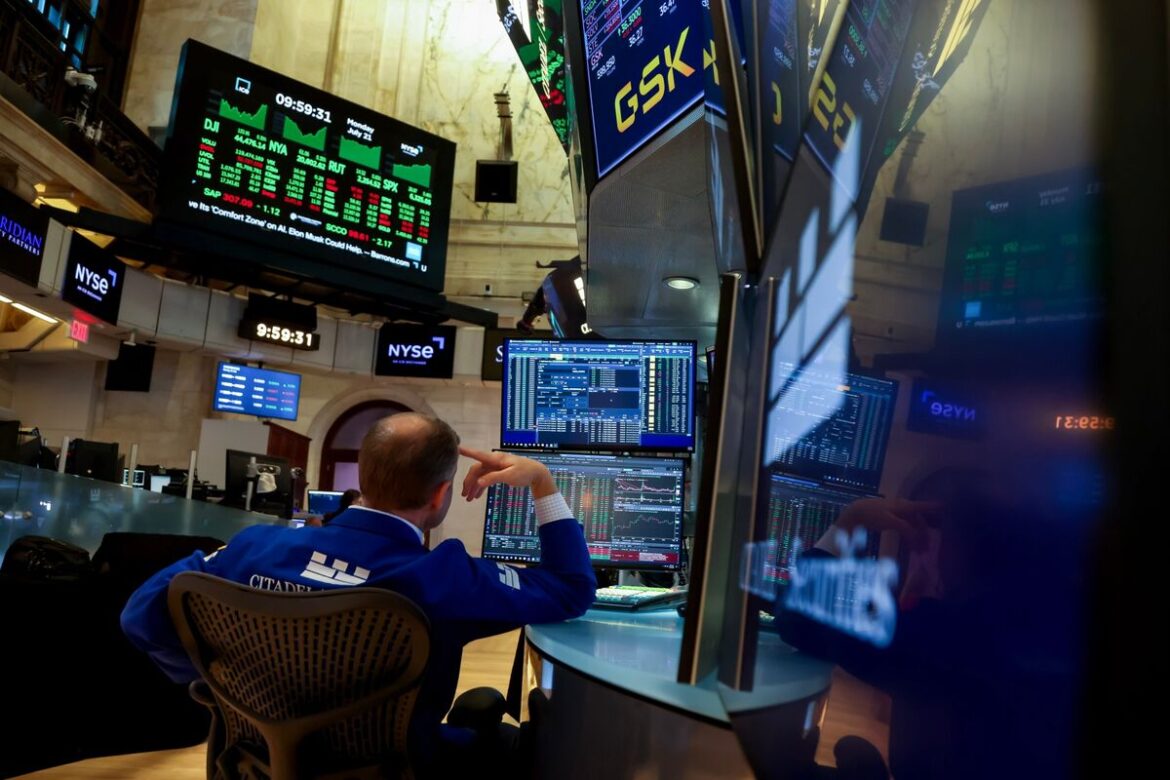 【米国市況】Ｓ＆Ｐ500が最高値､決算期待で－財務長官発言で金利低下 - Bloomberg