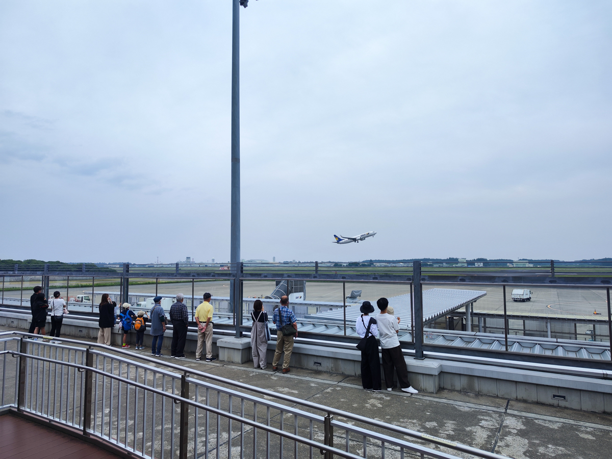 ニュース画像 4枚目：茨城空港、現在の展望デッキの様子 2025年撮影