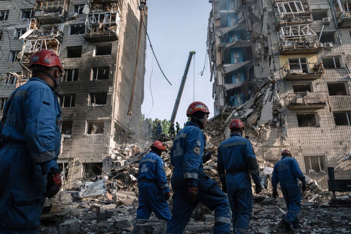 トランプ氏、ロシアに10日以内の合意迫る－ウクライナ停戦へ圧力 - Bloomberg