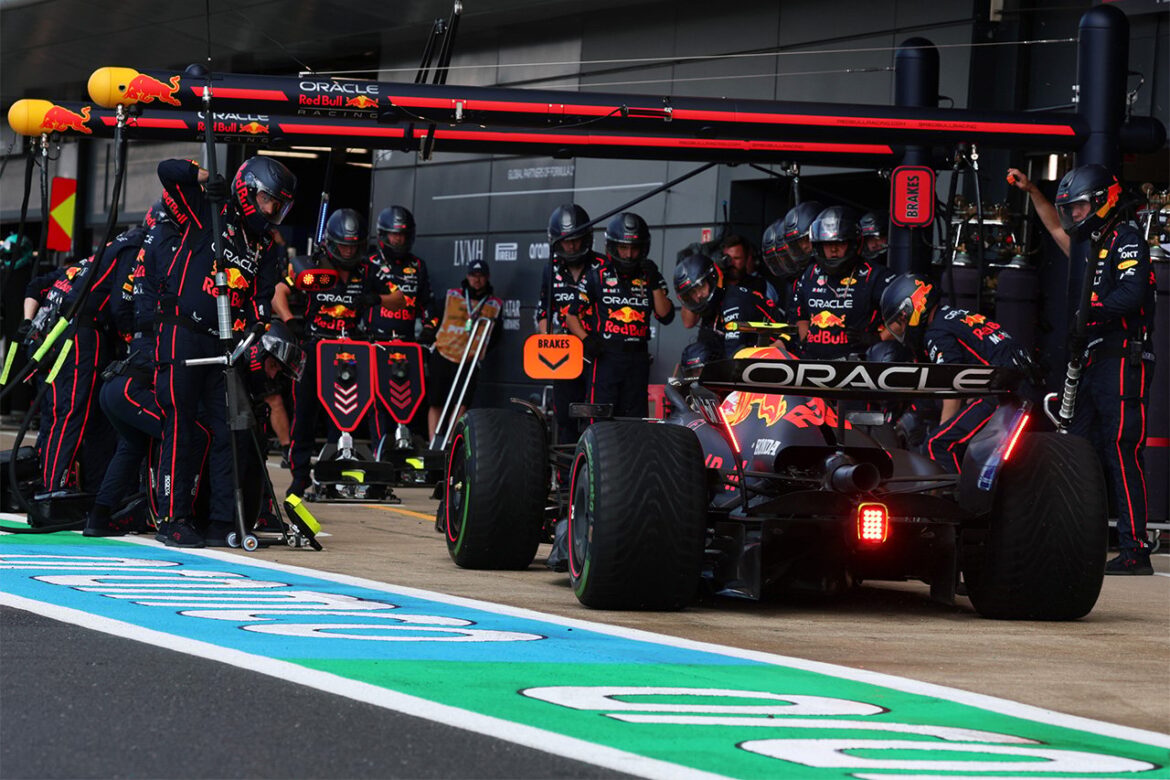 角田裕毅 レッドブルが雨のF1イギリスGPで2.06秒のピット作業最速