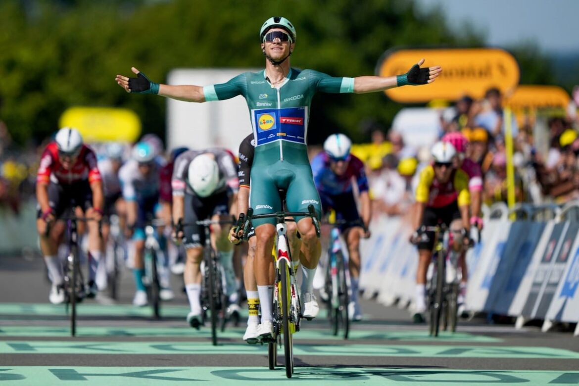 ツール初出場のミランが初勝利　圧巻スプリントでイタリアに6年ぶりの歓喜もたらす - ツール・ド・フランス2025第8ステージ | cyclowired