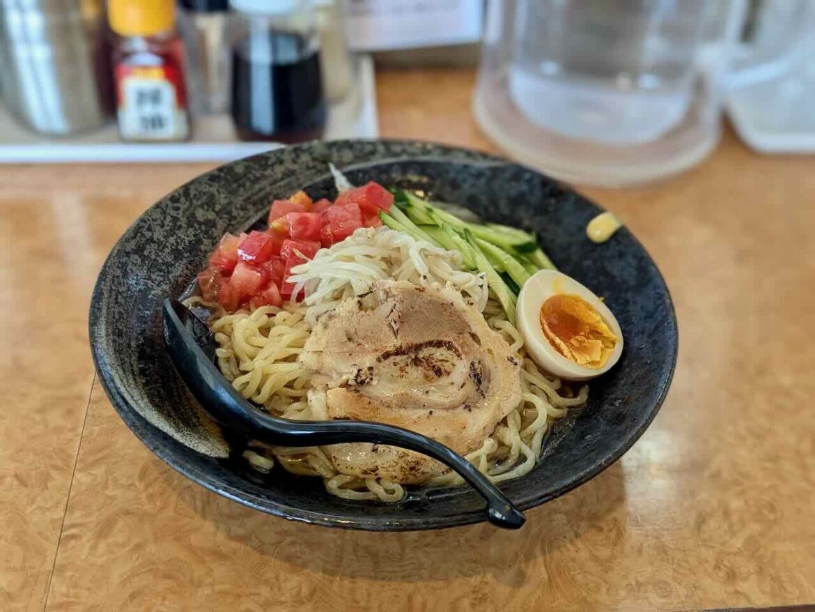【夏冷やし麺今治2025】「TRITON RAMEN（トリトンラーメン）」こだわりの冷やし中華が始まった夏。 – みとん今治