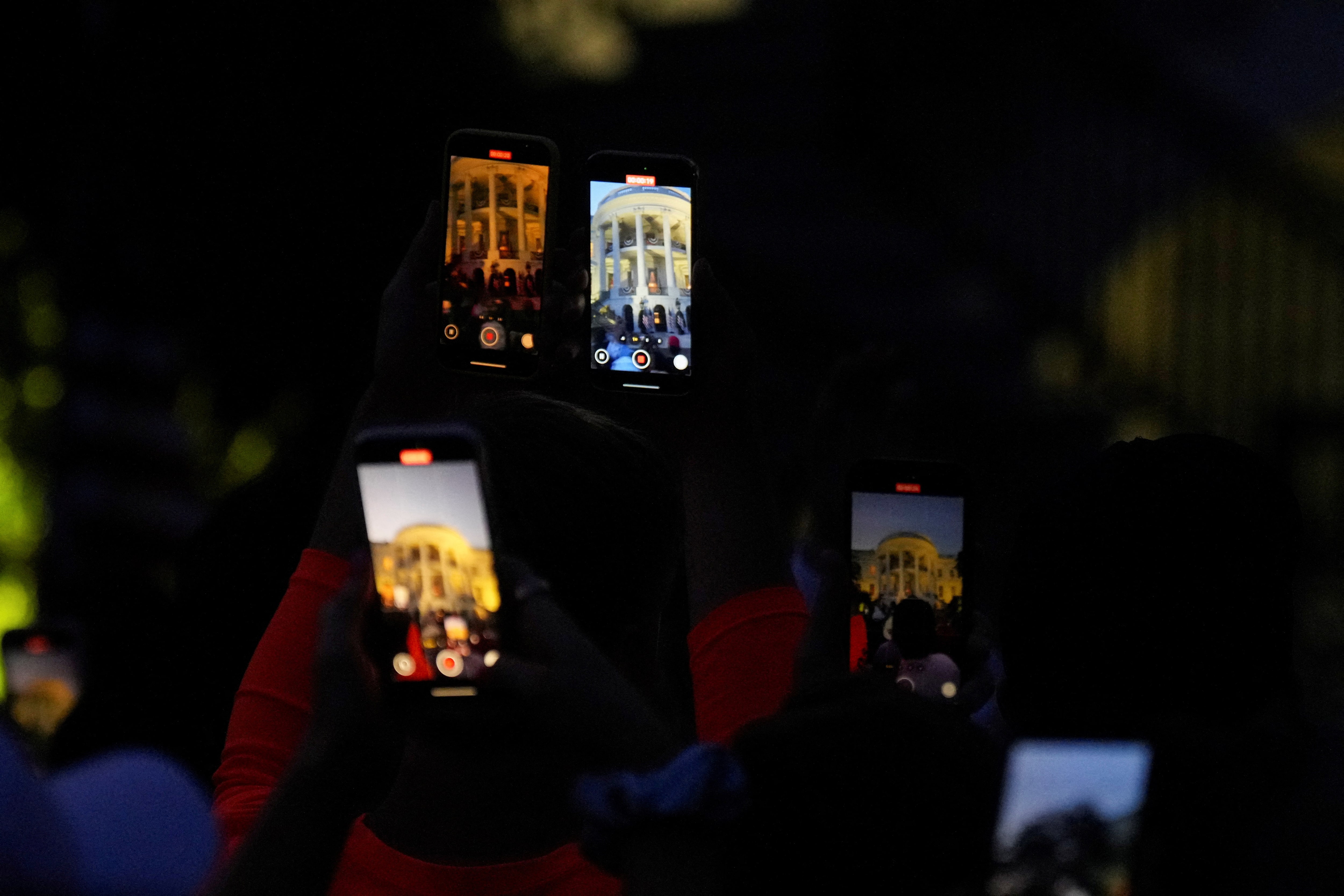 第2四半期の米スマホ市場は低成長、インド製出荷急増　米中貿易戦争背景に＝調査