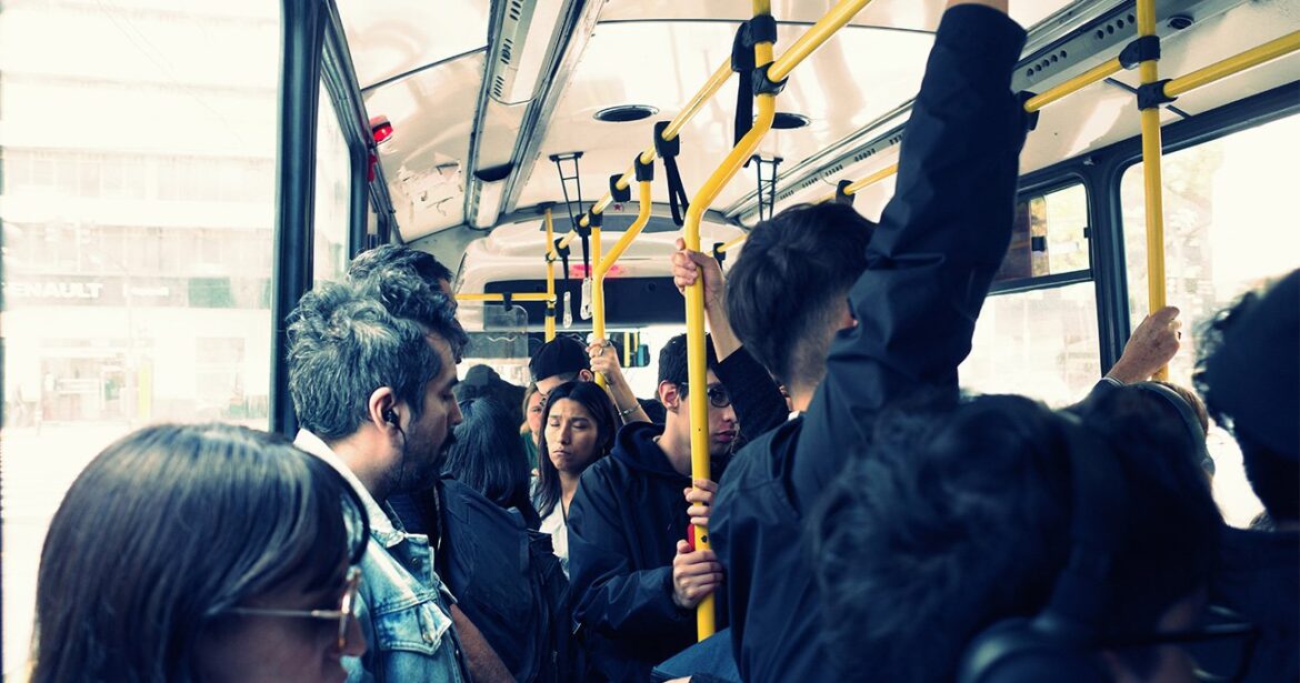 「ミック・ジャガー」に憧れ「狂った経済学者」から「アルゼンチンのトランプ」へ…ハビエル・ミレイ大統領の半生から見える“正体”とは？ | 美しき衰退 | ダイヤモンド・オンライン