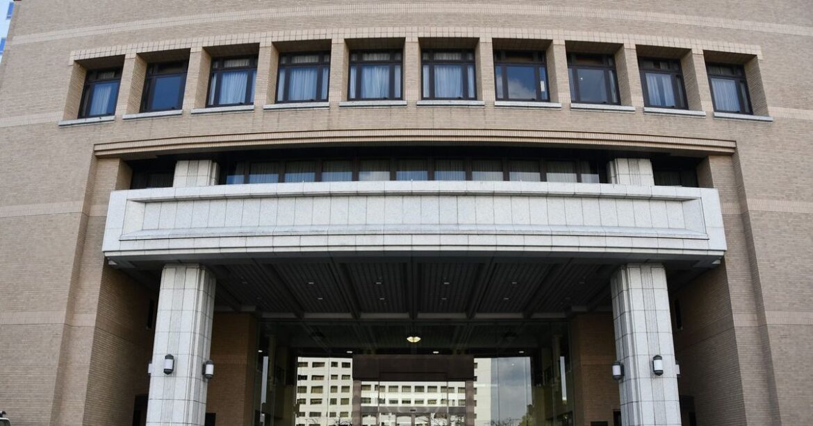 西日本新聞