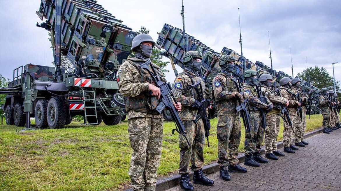 ロシアは、NATOが愛国者を「できるだけ早く」届けようとしているように見えるので、「先制ストライキ」で西側を脅します。