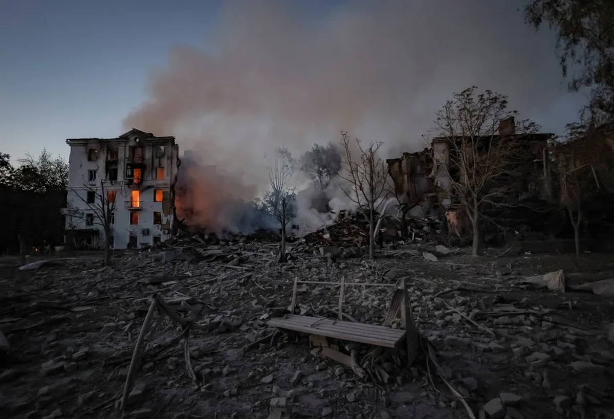 ロシア軍の攻撃によって破壊された住宅＝７月、ウクライナ・クラマトルスク/Yevhen Titov/Reuters/File