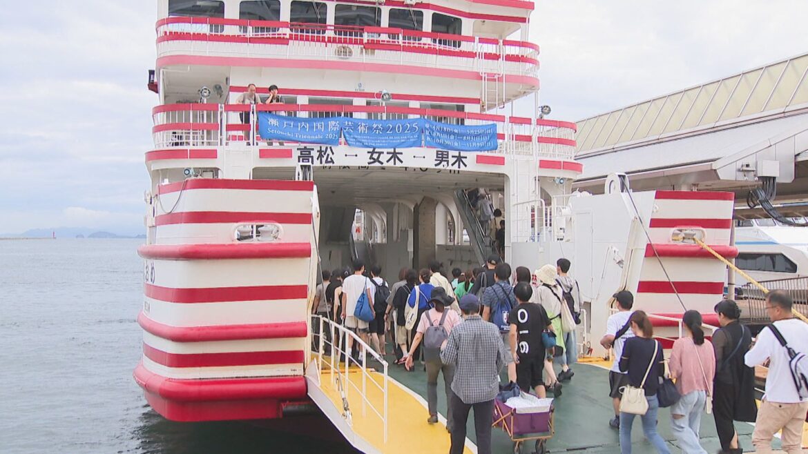 3連休最終日の高松港　瀬戸芸観光客の姿が見られるも…目立った混雑なし | KSBニュース | KSB瀬戸内海放送