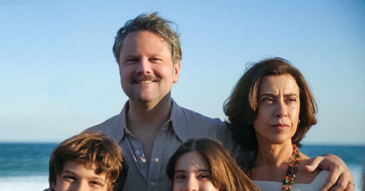 アートな時間：1970年代の軍政下ブラジルを生きる不屈の女性を描く　芝山幹郎 | 週刊エコノミスト Online