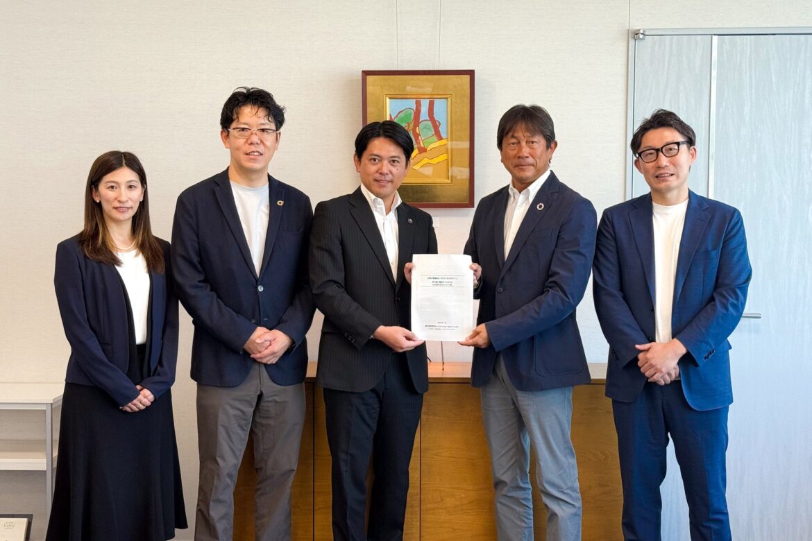 株式会社リーピー 代表取締役 川口が共同発起人として参加した就労困難者支援のための『岐阜市ワークダイバーシティ雇用施策分科会』の提言書を岐阜市長へ提出―全国に先駆け、先行モデルとしての推進を目指す | 株式会社リーピーのプレスリリース