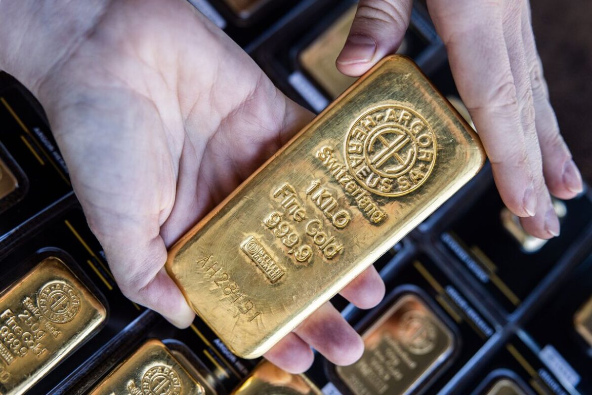 トランプ米政権､金地金に関税賦課-スイスと国際市場に打撃 - Bloomberg