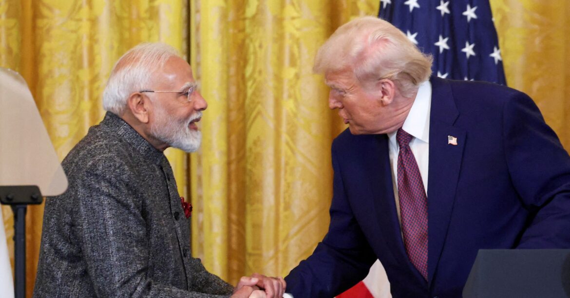 インド政府が対米関係悪化懸念打ち消し、武器購入方針は変わらず | ロイター