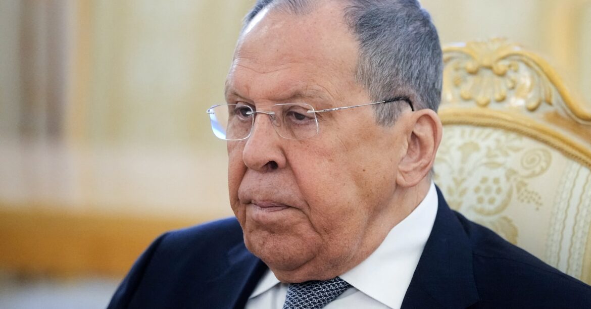 ロ外相、米欧の安全保障議論けん制　ウクライナ巡り直接関与要求 | ロイター