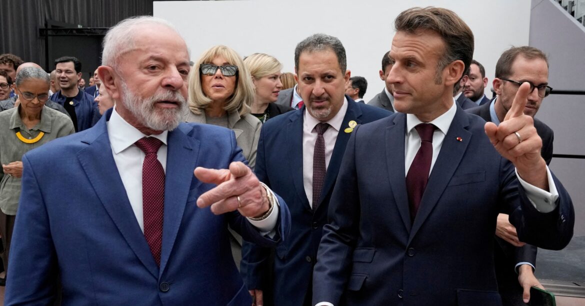 仏・ブラジル首脳が電話会談、メルコスルとEUの貿易協定巡り協議 | ロイター 仏・ブラジル首脳が電話会談、メルコスルとEUの貿易協定巡り協議 | ロイター