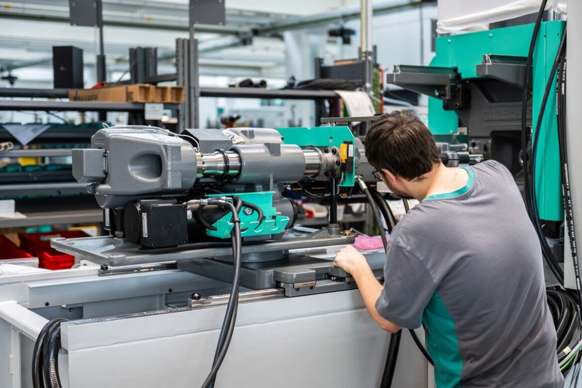 8月のユーロ圏PMI、予想上回る51.1-米国の関税引き上げ後も堅調 – Bloomberg 8月のユーロ圏PMI、予想上回る51.1-米国の関税引き上げ後も堅調 - Bloomberg