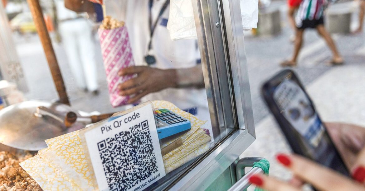 ワールドウオッチ:またも米国がブラジルに“難癖” 今回の標的はブラジル中銀の電子決済 美代賢志 | 週刊エコノミスト Online ワールドウオッチ:またも米国がブラジルに“難癖” 今回の標的はブラジル中銀の電子決済 美代賢志 | 週刊エコノミスト Online