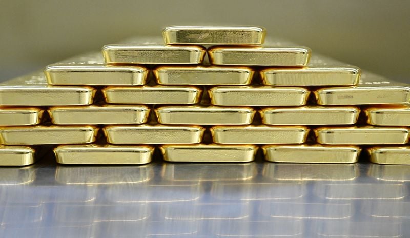 金の延べ棒は、宝飾品、時計製造、工業製品、ハイテク製品、そして銀行セクターの市場に再導入されます。