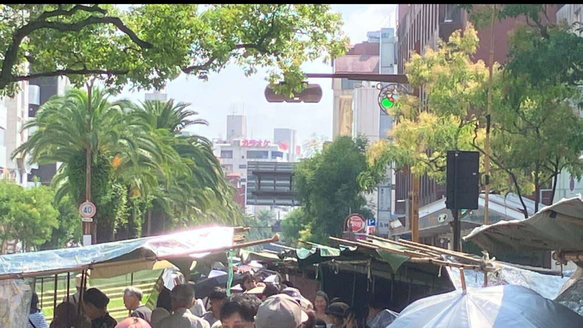 高知県内に「熱中症警戒アラート」発表中　厳しい暑さの中、秋の味覚にも影響が…高知市の街路市は大勢の人でにぎわう 【高知】（テレビ高知） - Yahoo!ニュース