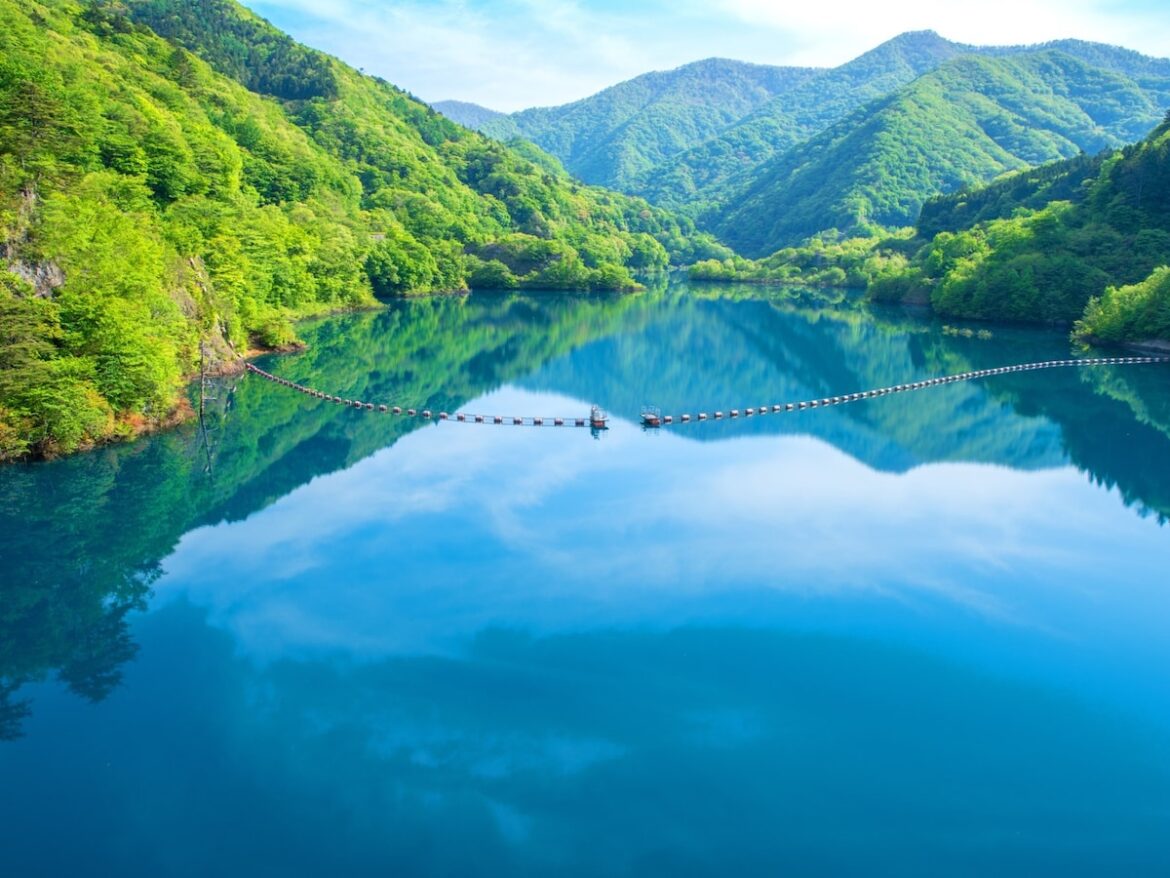夏に行きたい「群馬県の穴場秘境」ランキング！ 2位「奥四万湖」、1位は？【2025年調査】 - All About ニュース