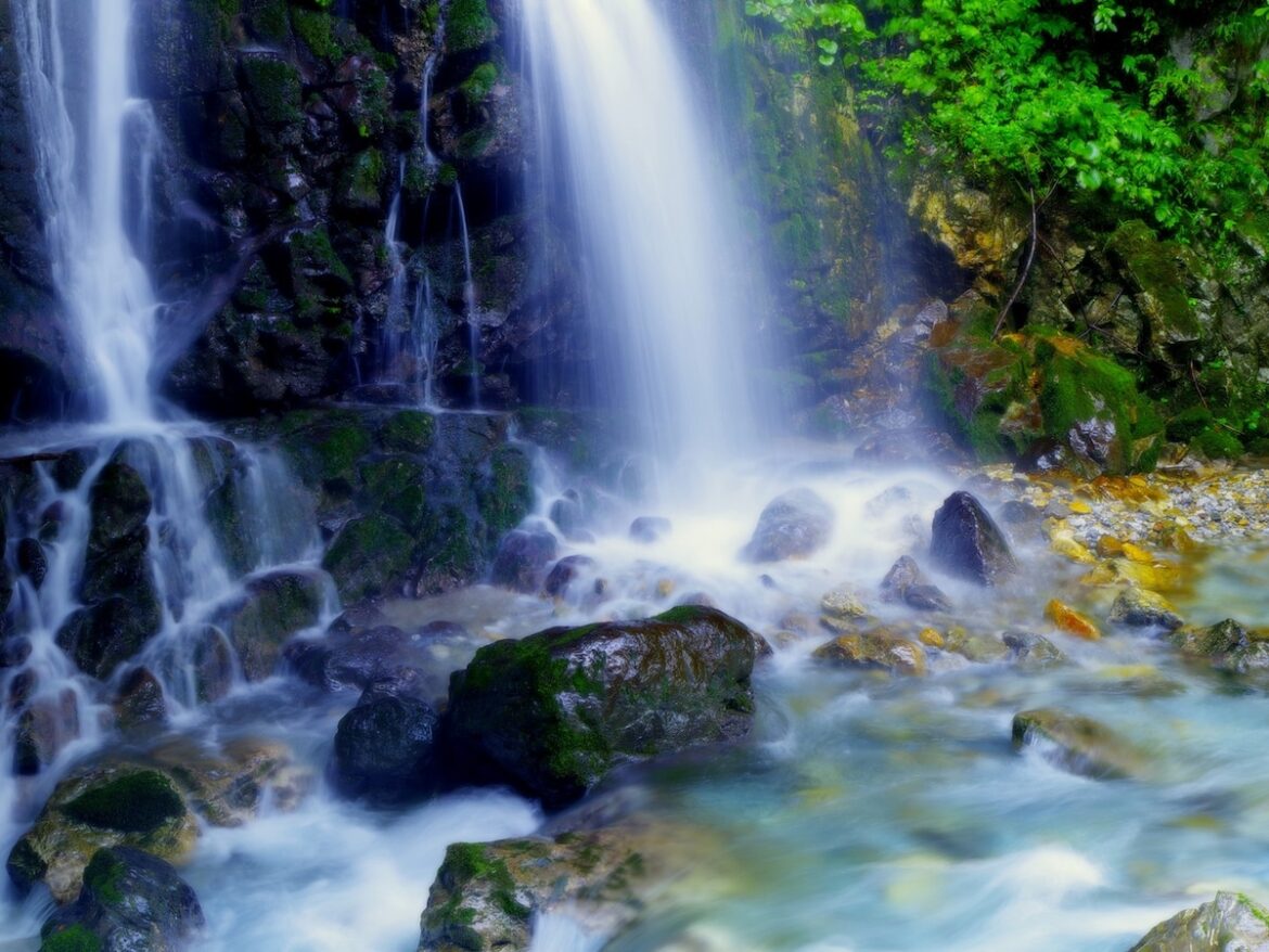岐阜県で「夏に行きたい滝」ランキング！ 2位「ごろごろの滝」、圧倒的1位は？【2025年調査】 - All About ニュース