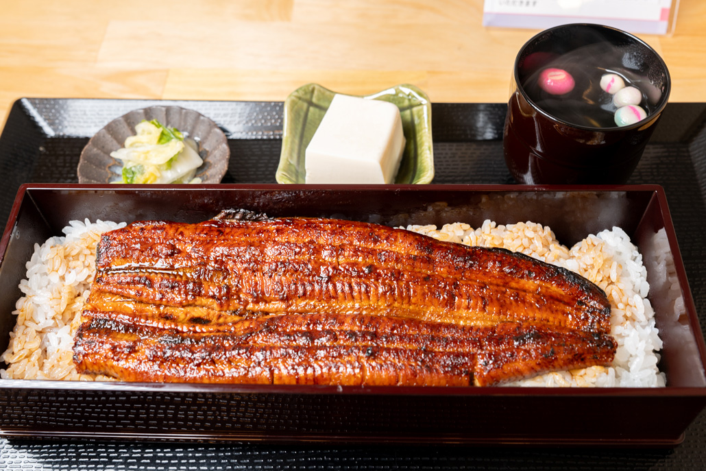 「うなぎ乃助 京都八幡店」　鰻一本重の画像２