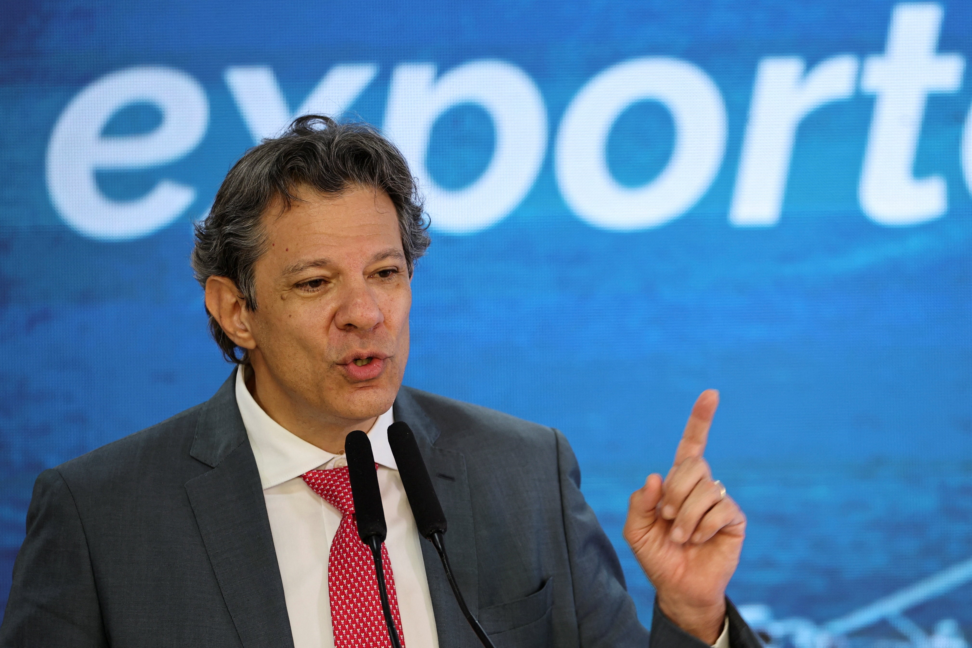 ブラジル金利は過度に引き締め的、緩和時期に見直し余地＝財務相