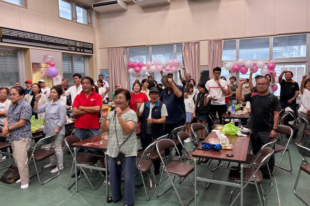 沖縄市でペルー建国祝う　在沖１００人余　母国思い音楽やダンス