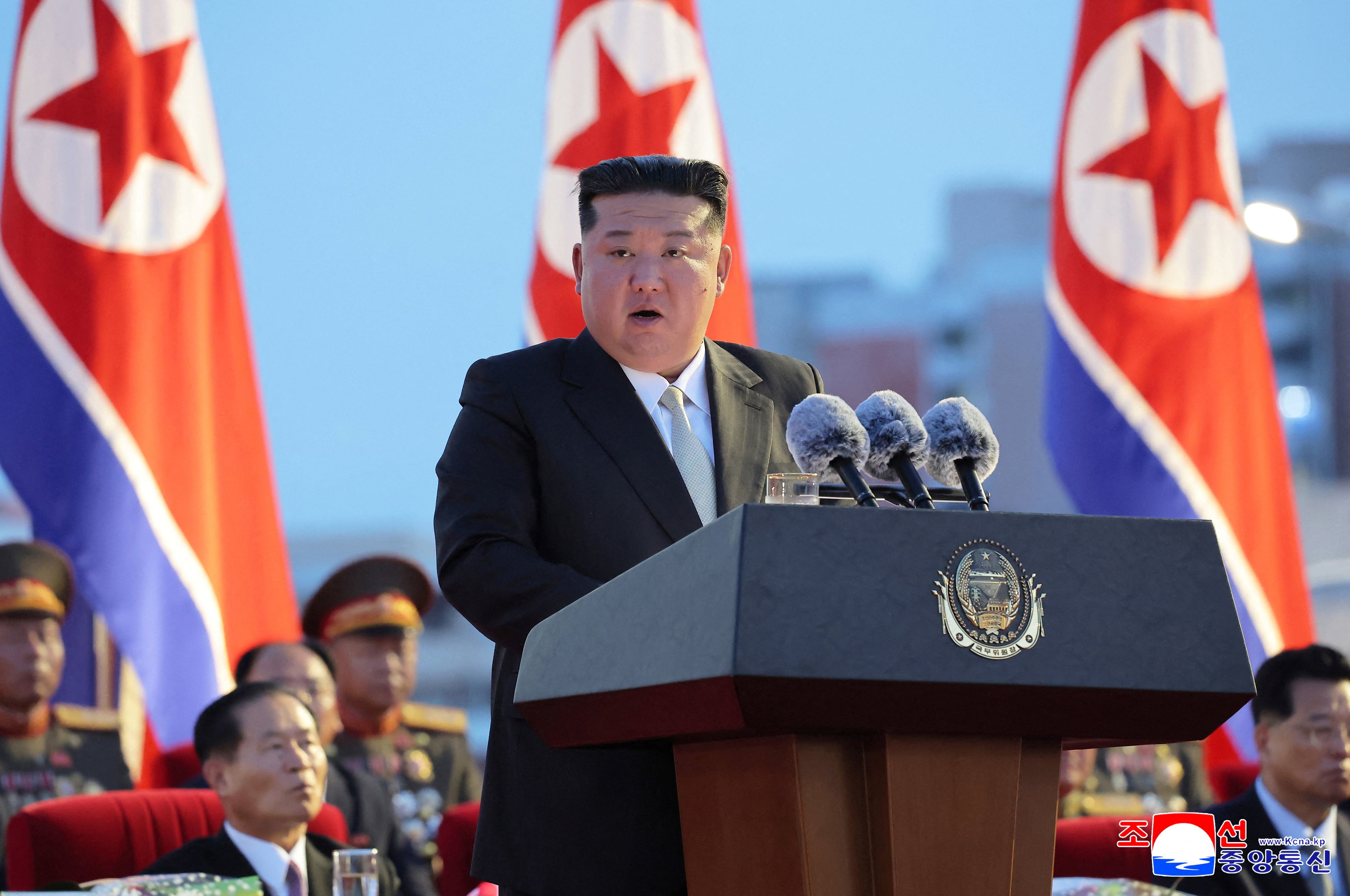 金正恩氏、ロシア派遣の兵士らに勲章授与＝朝鮮中央通信