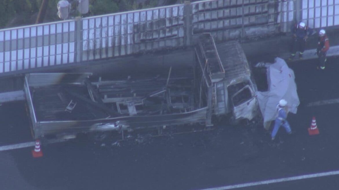 少なくとも１人死亡か 山陽道で４台絡む事故…トラックは燃え、つぶれた車も（山口県） | 山口のニュース・天気・防災｜tys NEWS｜ｔｙｓテレビ山口 (1ページ) - TBS NEWS DIG
