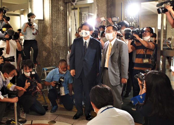 2020年6月の川勝知事と金子社長の対談を取材した多数のメディア