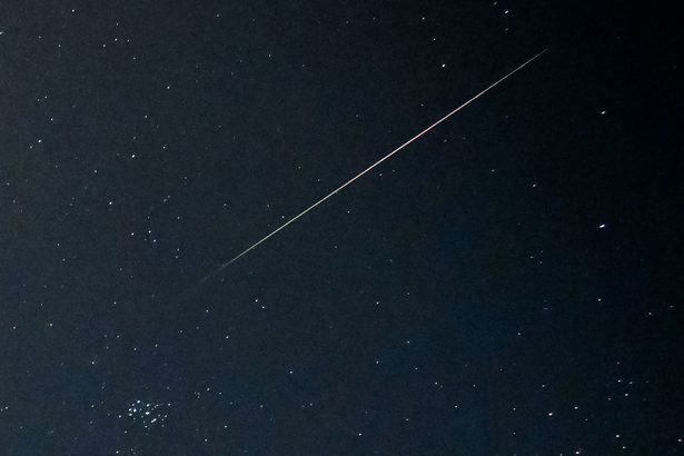 夏の夜空に流星キラリ　ペルセウス座流星群、沖縄各地で観測　次々に歓声も