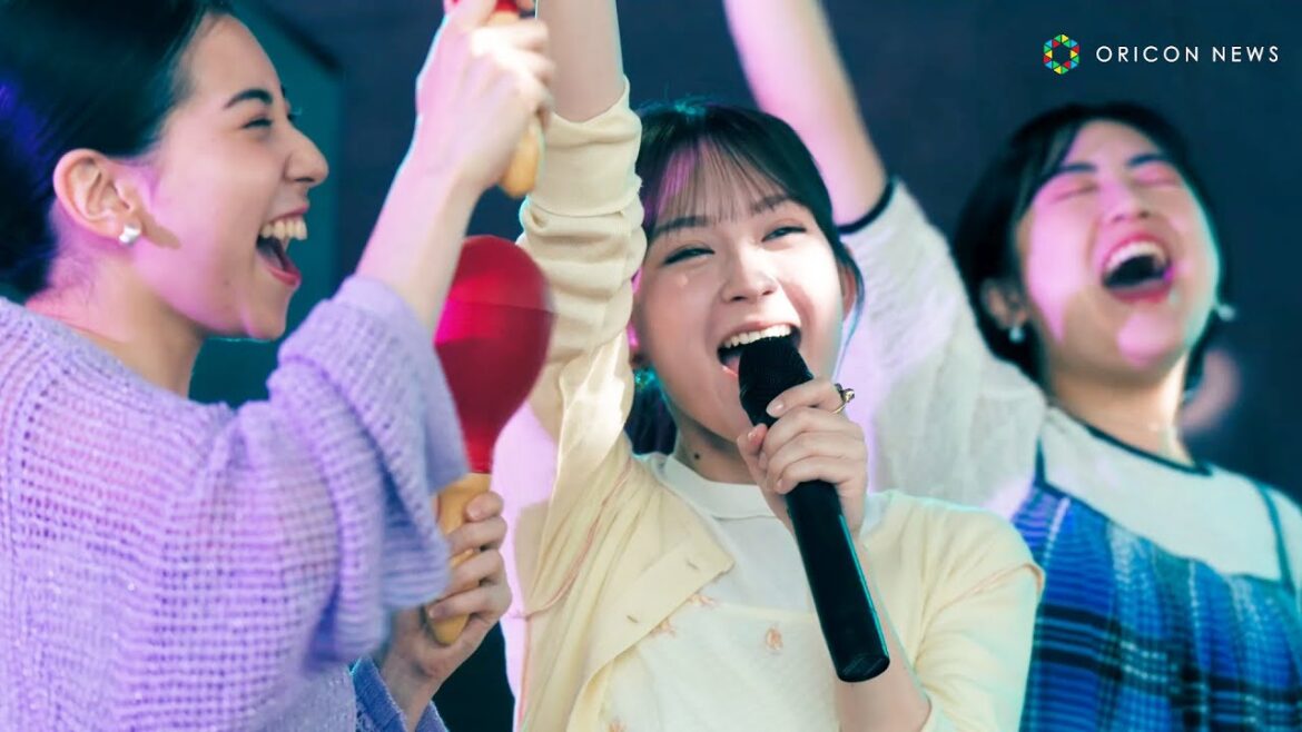 畑芽育、爽やか笑顔がキラリ！”日常”を楽しむ姿に現場もキュン！小栗旬＆Da-iCEも出演　モンダミン新TVCM「ブランドストーリー」篇「お口年齢」篇「よく笑う」篇「使用シーン昼」篇「Da-iCE」篇