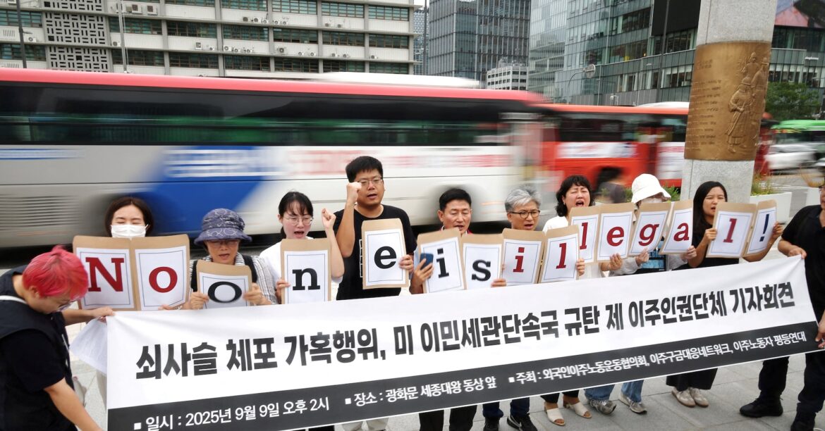 トランプ氏、拘束の韓国人労働者に米国人向け研修提案　ほぼ帰国へ | ロイター