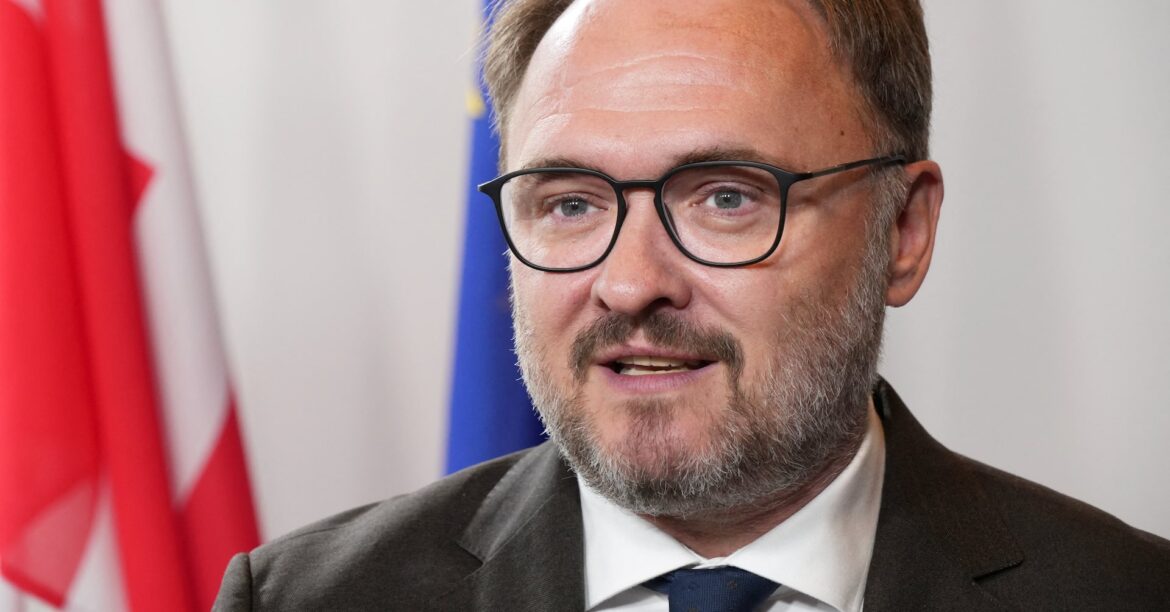 EUのロシア産エネルギー輸入停止、28年1月の期限変えず=欧州委員 | ロイター EUのロシア産エネルギー輸入停止、28年1月の期限変えず=欧州委員 | ロイター