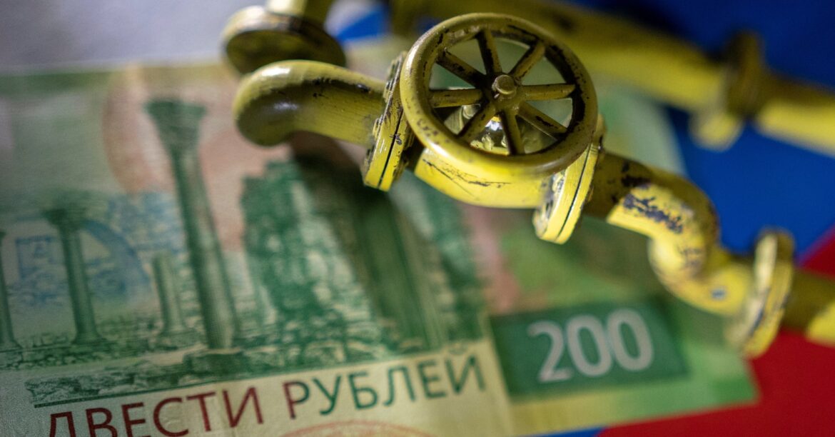 ロシア、石油・燃料輸出収入が8月に減少=IEA | ロイター ロシア、石油・燃料輸出収入が8月に減少=IEA | ロイター