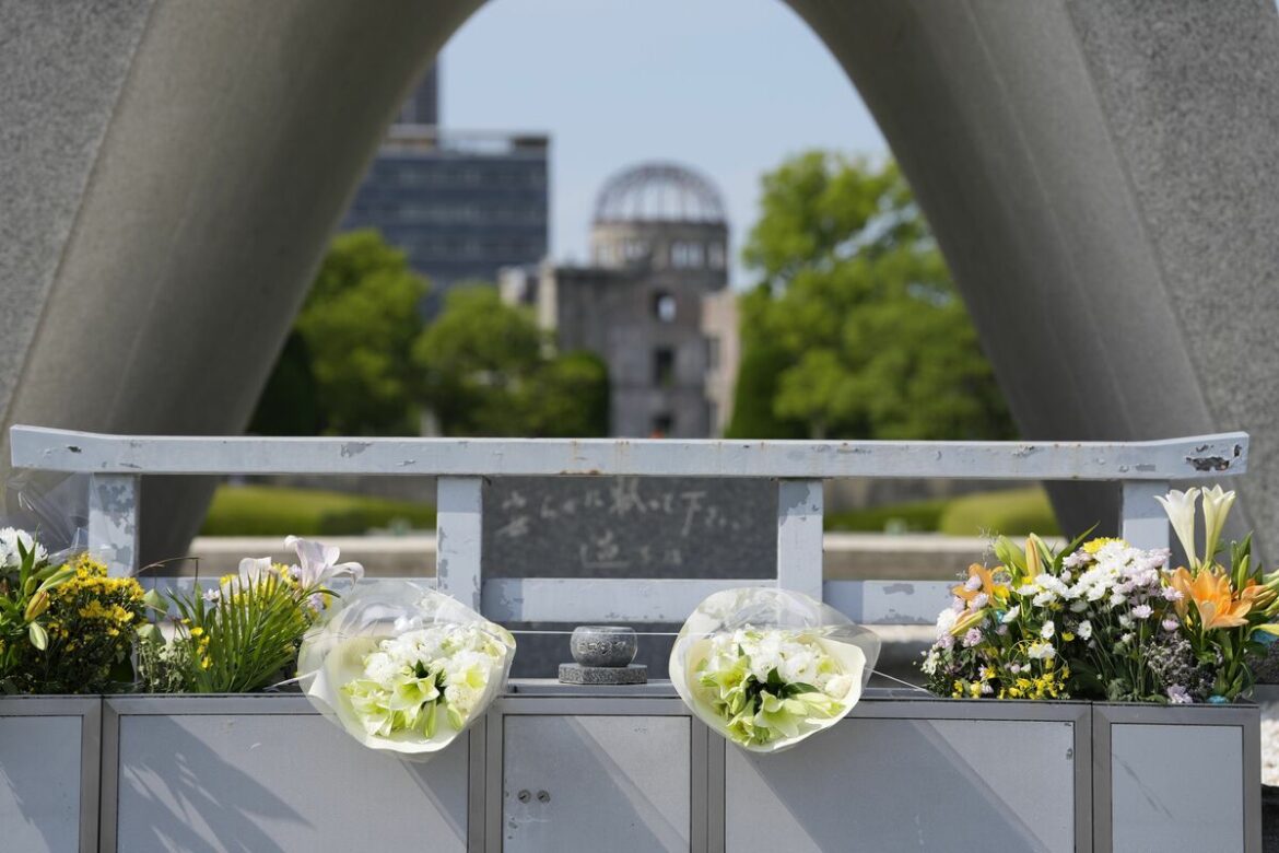 毎度毎度、全国屈指の低投票率、「民主主義を他人に丸投げ」する人が多い広島が標榜する「平和都市」に漂う空疎さ 【どーしょーるん】東北から平和学習に来た中学生に教えられた、「平和な社会をつくるために私たちができること」(1/5) | JBpress (ジェイビープレス)
