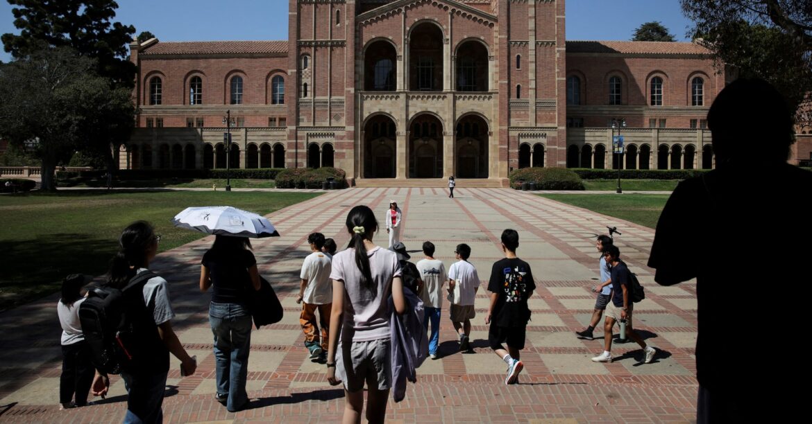 米連邦地裁、ＵＣＬＡ凍結助成金の復活命じる判断 | ロイター