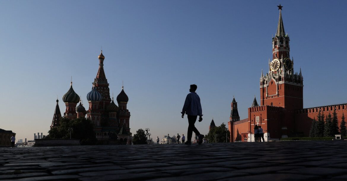 ロシア財務省、付加価値税引き上げを提案　ウクライナ戦費確保 | ロイター