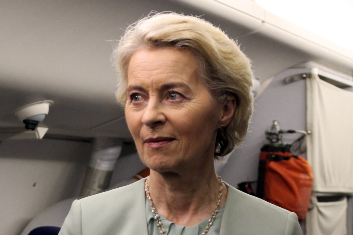 EUフォンデアライエン委員長の搭乗機に電波妨害！ロシアが欧州を警告か？古くて新しいハイブリット戦略の現代の“形”（Wedge（ウェッジ）） - Yahoo!ニュース - Yahoo!ニュース
