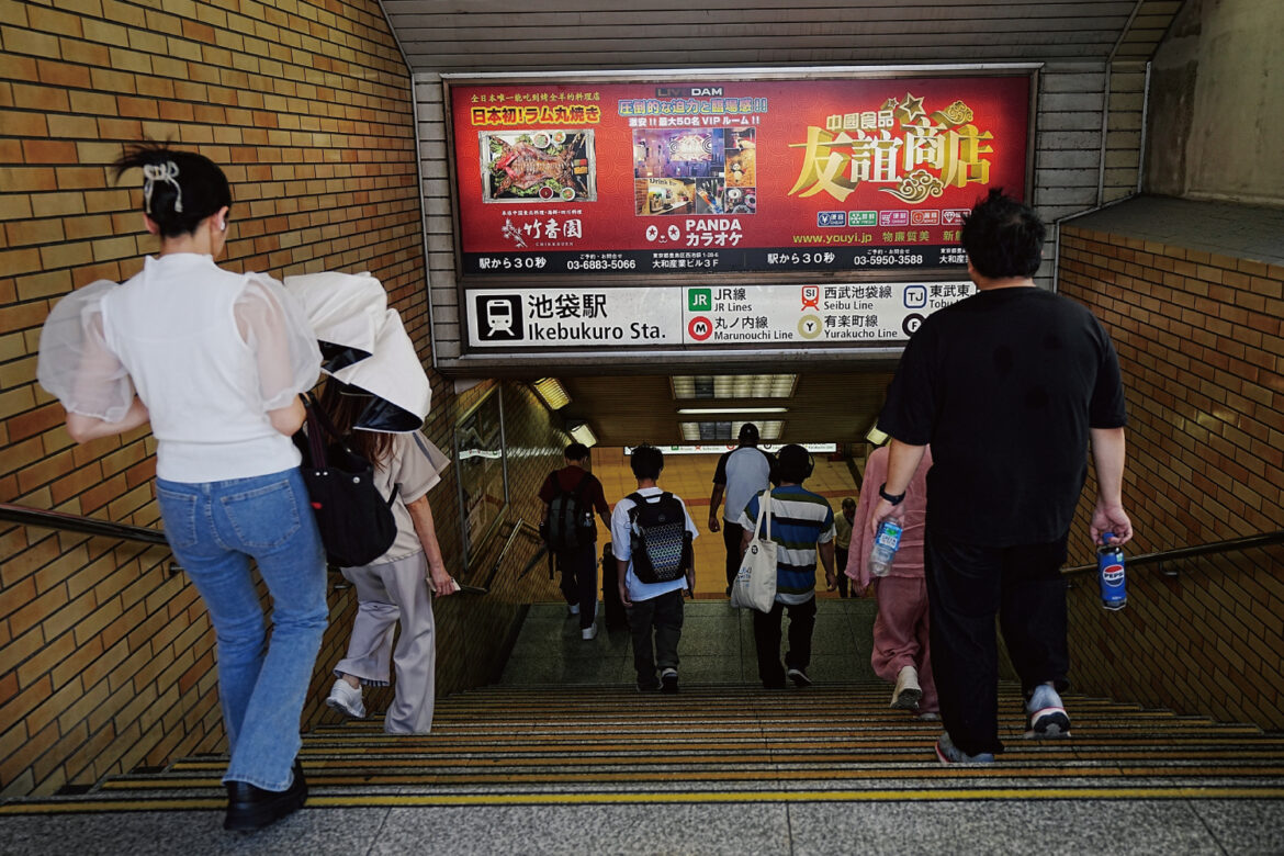 〈在日中国人の増加は想像以上〉ついに和歌山県の人口とほぼ匹敵！「日本の盲点」を直視し、国を守れ（Wedge（ウェッジ）） - Yahoo!ニュース - Yahoo!ニュース