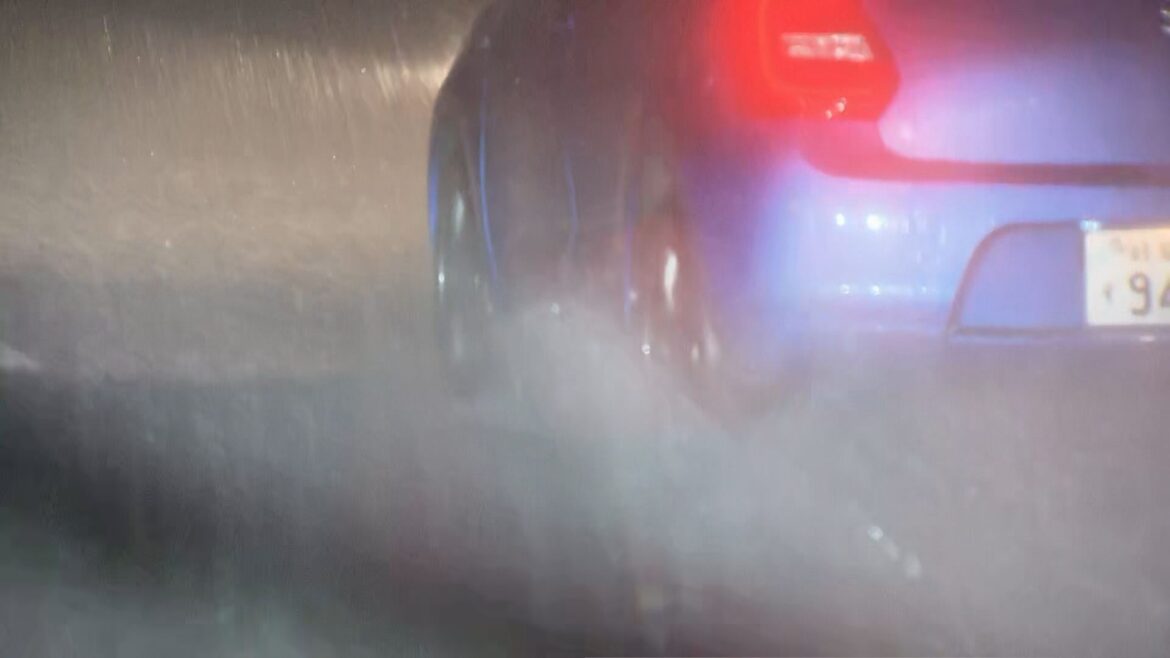 1時間に約120ミリの猛烈な雨も…三重県四日市市・いなべ市・菰野町に土砂災害警戒情報 13日明け方まで厳重警戒（東海テレビ） - Yahoo!ニュース