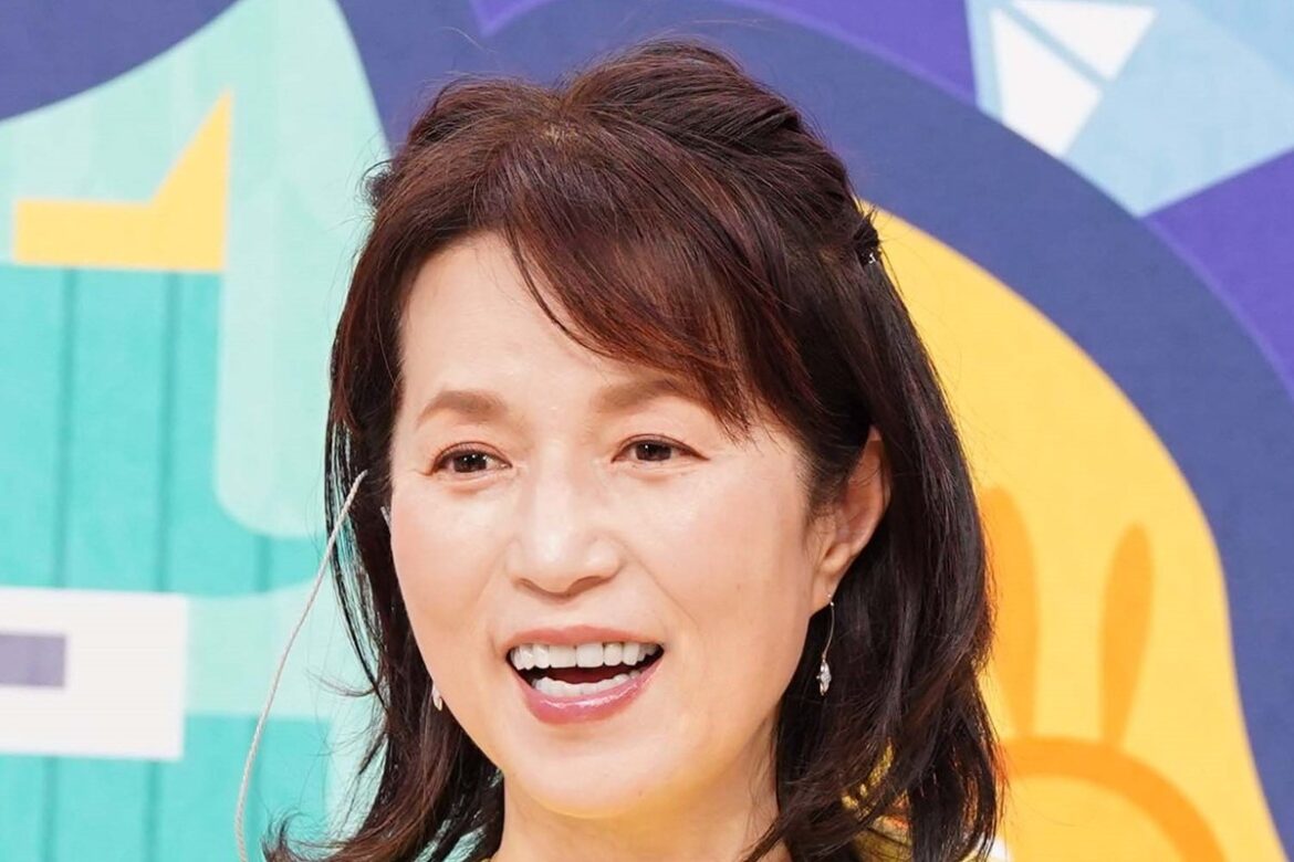 61歳 磯野貴理子 山梨県・扇山の登山報告！ファッションや山飯にSNS注目「健脚で若い」「オシャレ登山家」の声（LIMO） - Yahoo!ニュース