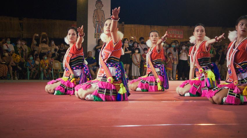 空族が台湾に潜入。原住民たちの今を捉える「潜行一千里 ILHA FORMOSA」(キネマ旬報WEB) – Yahoo!ニュース 空族が台湾に潜入。原住民たちの今を捉える「潜行一千里 ILHA FORMOSA」(キネマ旬報WEB) - Yahoo!ニュース