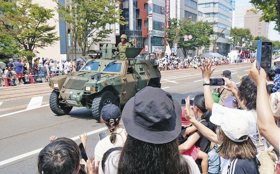 なぜ 福井で自衛隊パレード？ あす１０回目：日刊県民福井Web - 中日新聞Web